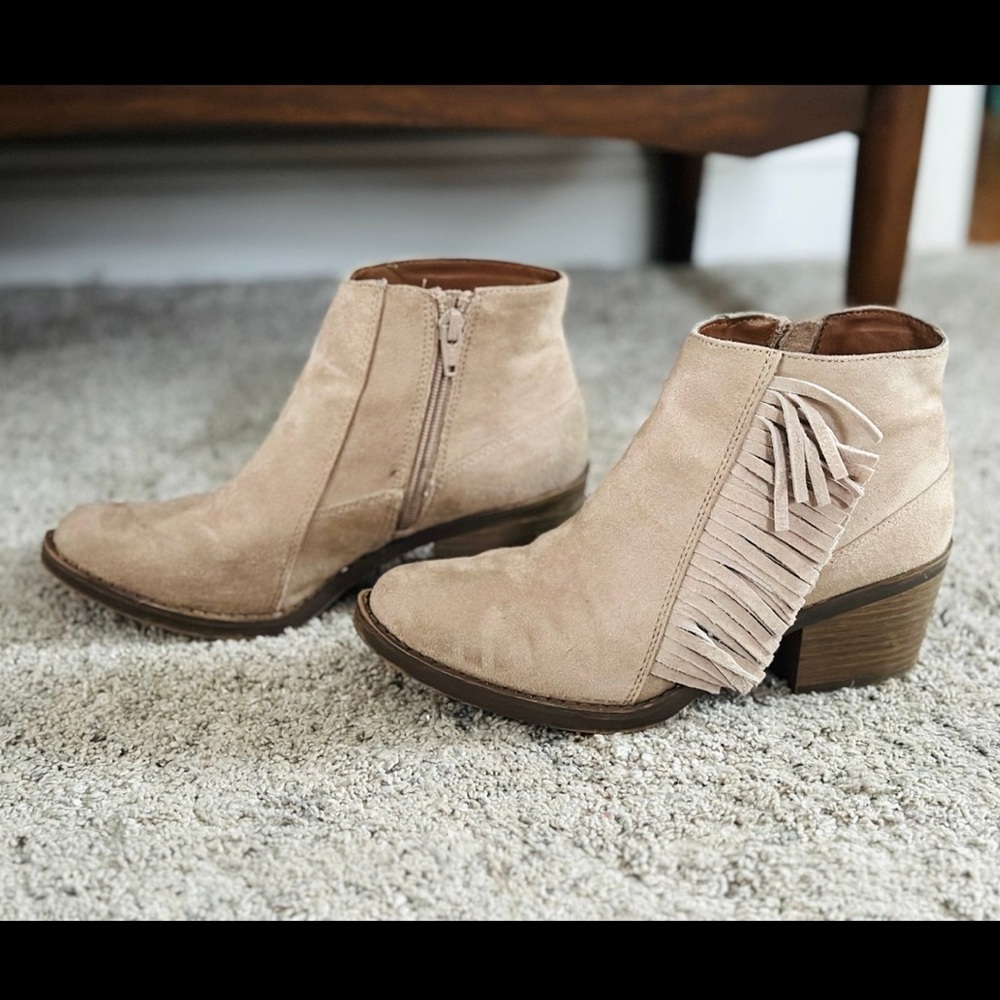LAST CHANCE** Fringe Ankle Boots - Tan